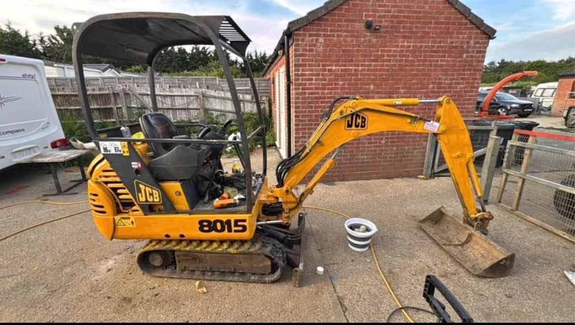 JCB 8015 1999